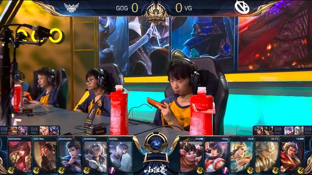 卡卡组合吗 卡卡组合吗